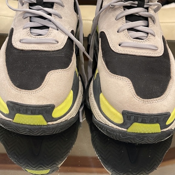 Balenciaga Triple S men’s sneakers size 10. Authentic and in good condition - Picture 7 of 13